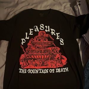 PLEASURES TEE SIZE L
